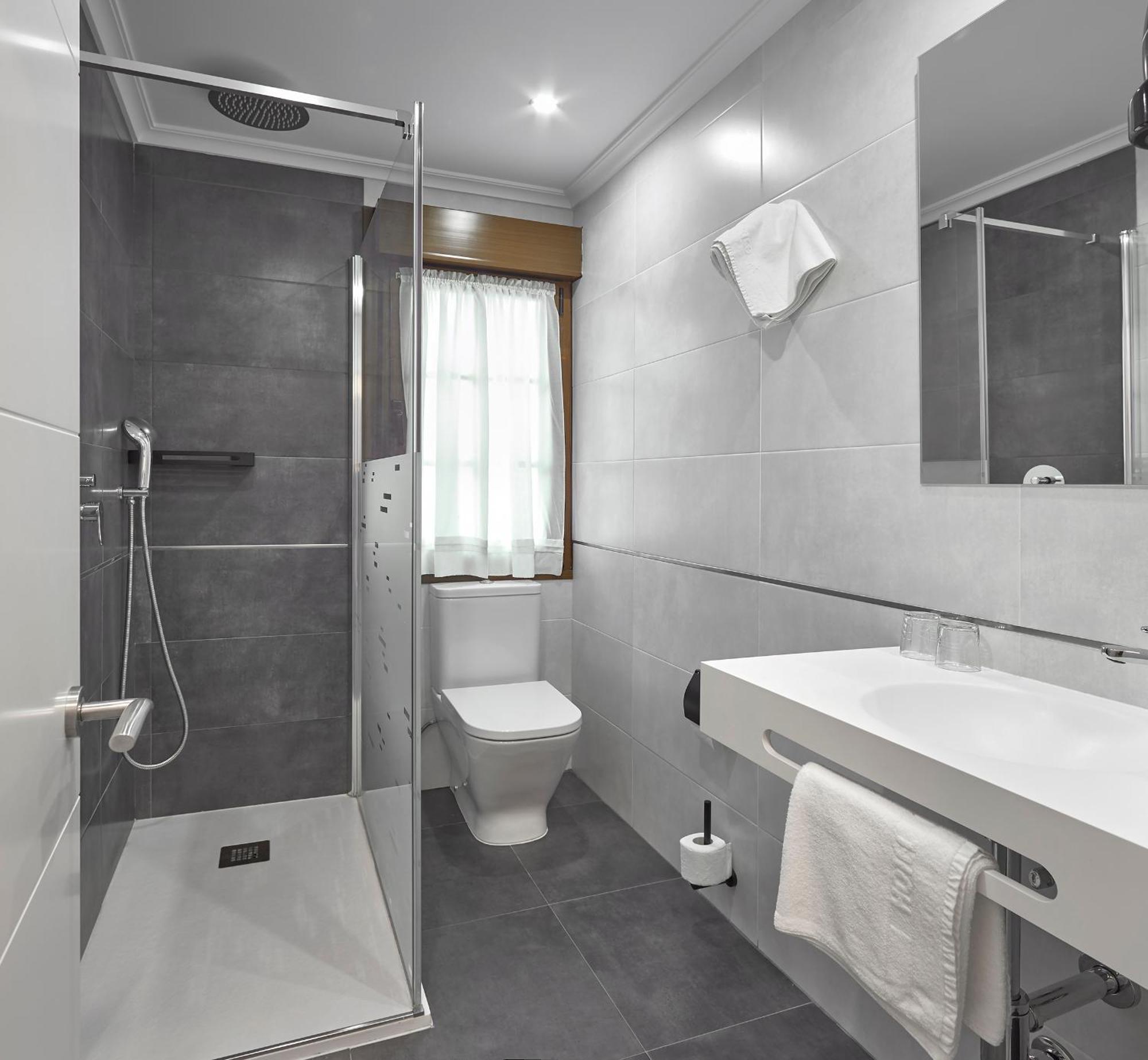 Hotel Rico Luarca Ngoại thất bức ảnh