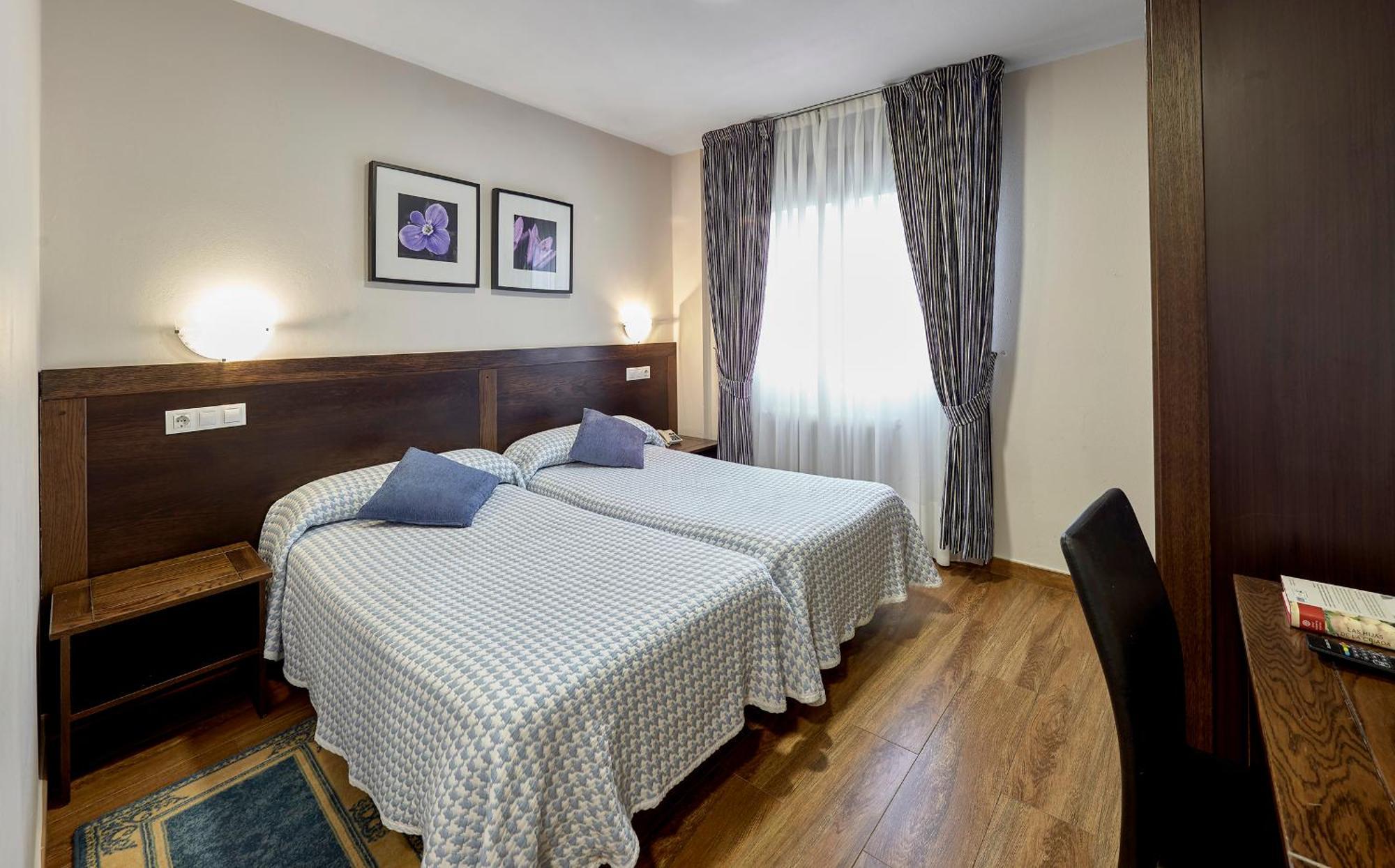 Hotel Rico Luarca Ngoại thất bức ảnh