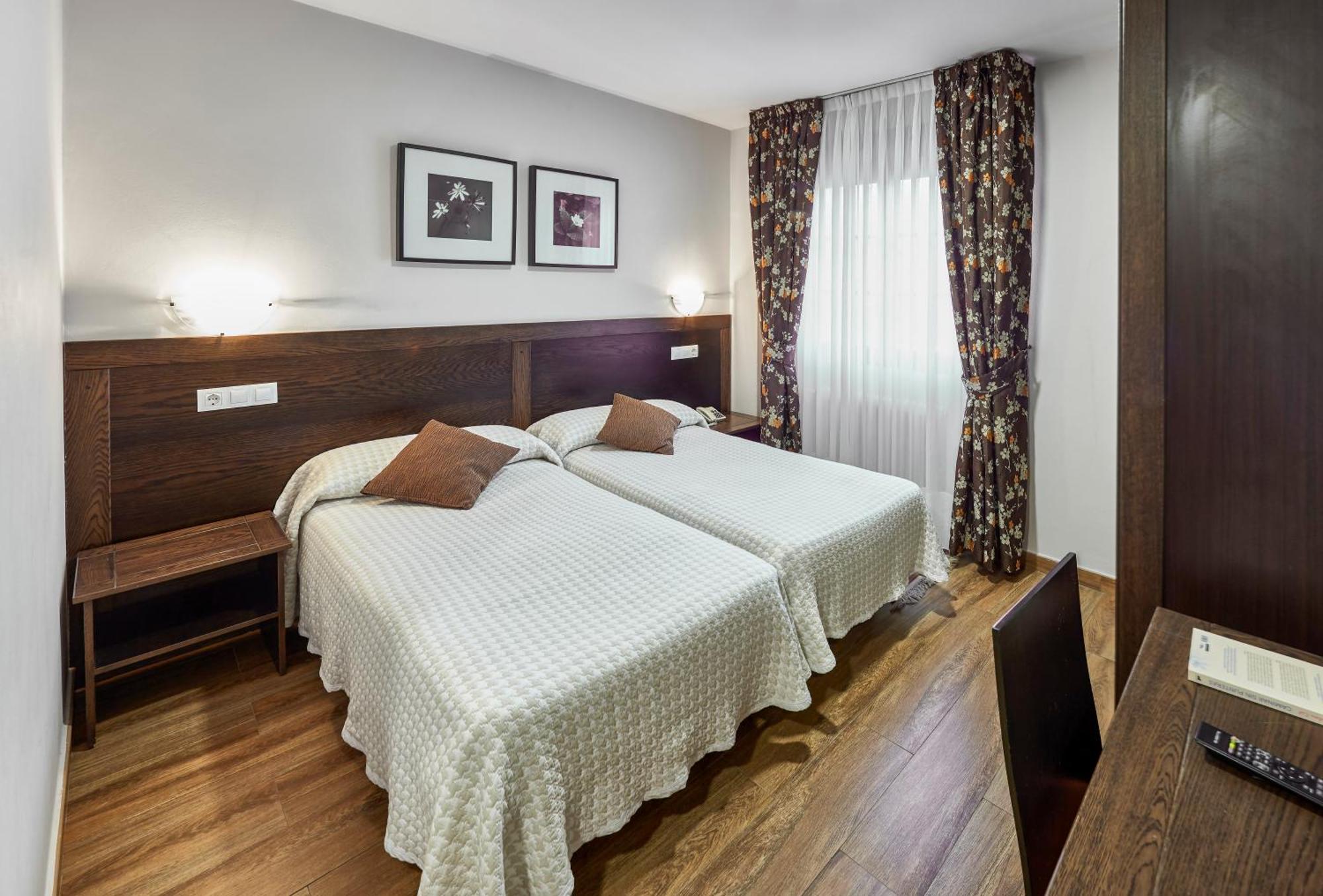 Hotel Rico Luarca Ngoại thất bức ảnh